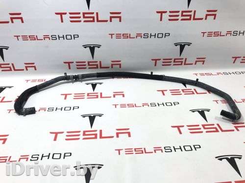 Патрубок (трубопровод, шланг) Tesla model S 2015г. 1006252-00-E - Фото 1