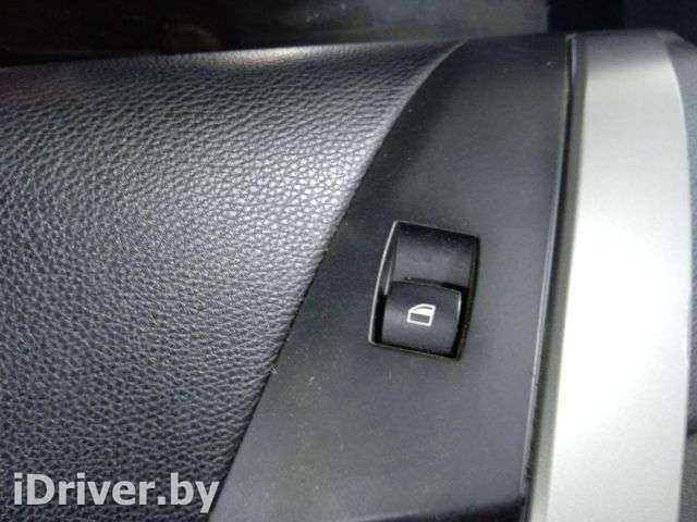 Кнопка стеклоподъемника заднего левого BMW 5 E60/E61 2005г.  - Фото 1
