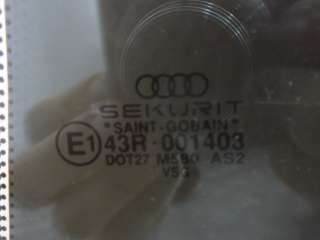 Стекло двери задней левой Audi A8 D2 (S8) 2000г.  - Фото 3
