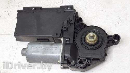 Моторчик стеклоподъемника Audi A4 B6 2003г. 8e0959801a, 0130821767 , artROB18568 - Фото 1