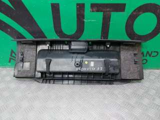 Кожух замка багажника Skoda Octavia A7 2013г. 5E58634599B9, 5E5863485 - Фото 6