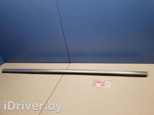 Накладка стекла задней левой двери Infiniti QX30 2015г. 828215DA0A - Фото 1