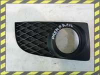  Заглушка (решетка) в бампер передний к Mazda Premacy 1 Арт 36633126