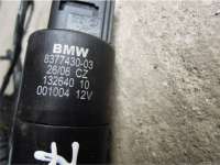 Насос (моторчик) омывателя стекла BMW X5 E70 2008г.  - Фото 2