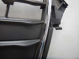 Решетка радиатора Audi A4 B8 2008г.  - Фото 3