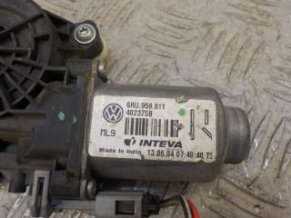 Стеклоподъемник электрический задний правый Volkswagen Polo 5 2011г. 6RU839462E - Фото 6