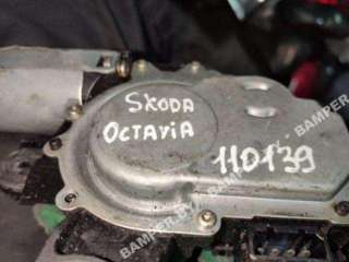 Моторчик заднего стеклоочистителя (дворника) Skoda Octavia A4 2002г.  - Фото 3