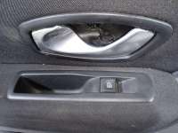  Кнопка стеклоподъемника заднего левого к Renault Laguna 3 Арт 46023005304
