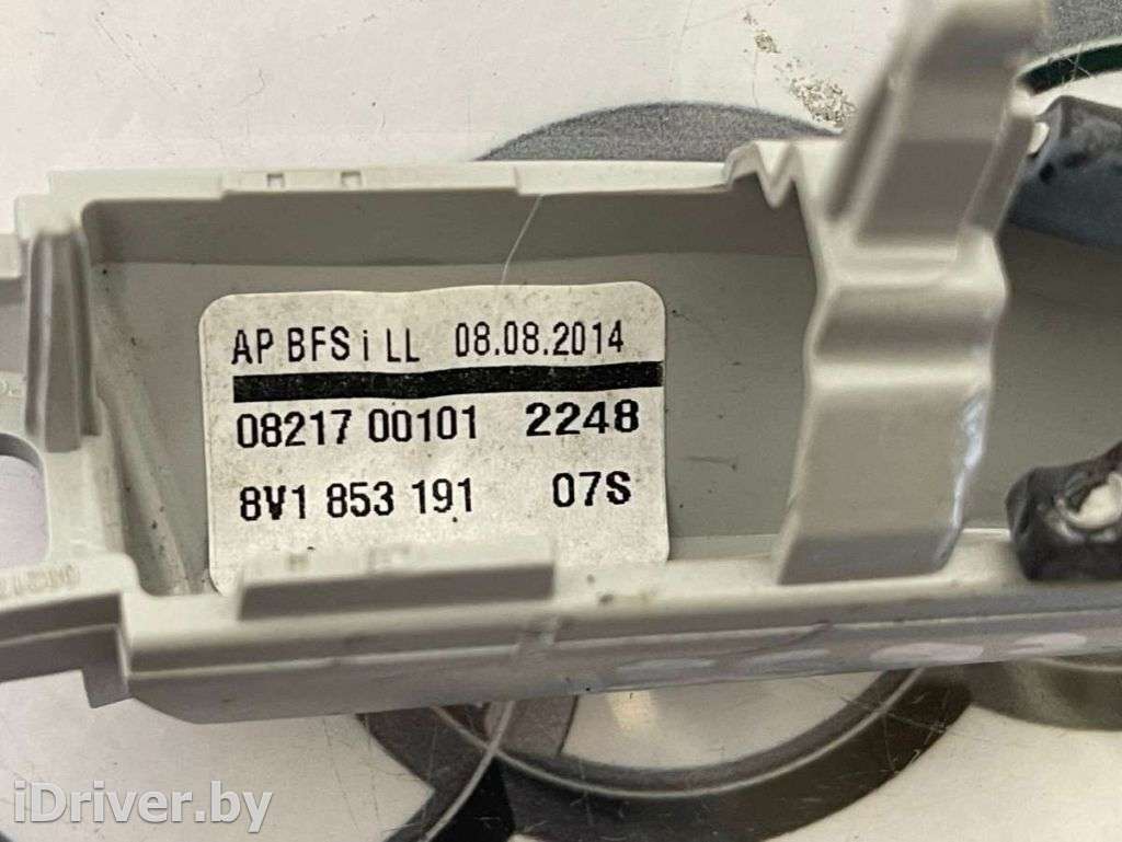 Накладка декоративная на торпедо Audi A3 8V 2015г. 8V1853191  - Фото 3