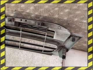 Решетка радиатора Daihatsu Terios 1 1999г.  - Фото 3