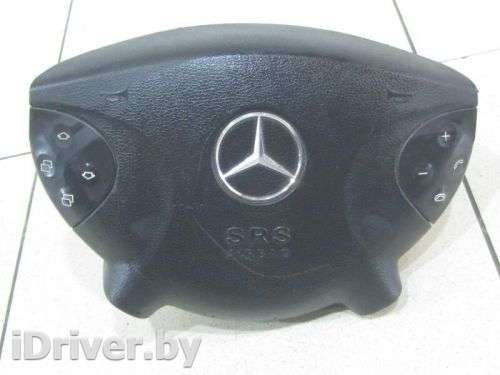 Подушка безопасности в руль Mercedes E W211 2003г. A2118600202 - Фото 1