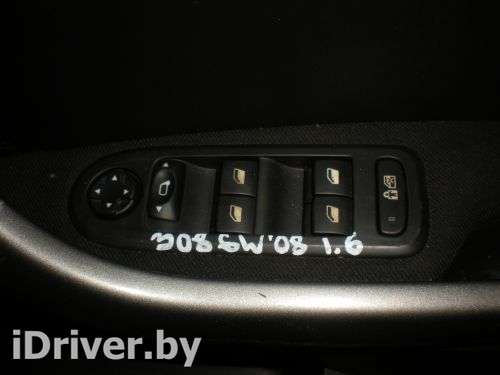 Блок управления стеклоподъемниками Peugeot 308 1 2007г.  - Фото 1