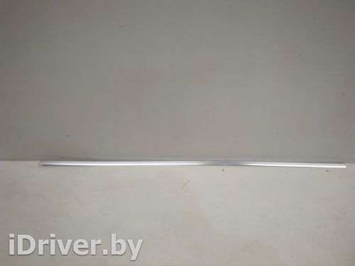 молдинг на дверь Mercedes GL X166 2012г. A1667354400 - Фото 1