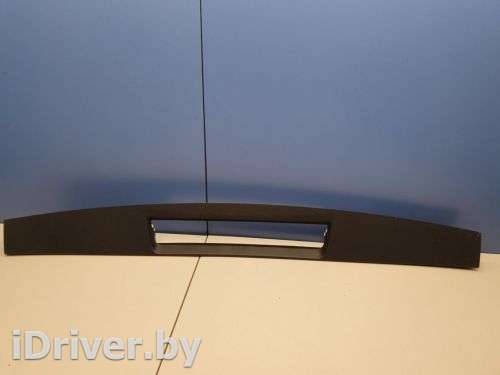 Обшивка двери багажника верхняя Subaru Forester SH 2009г. 94310SC000JC - Фото 1