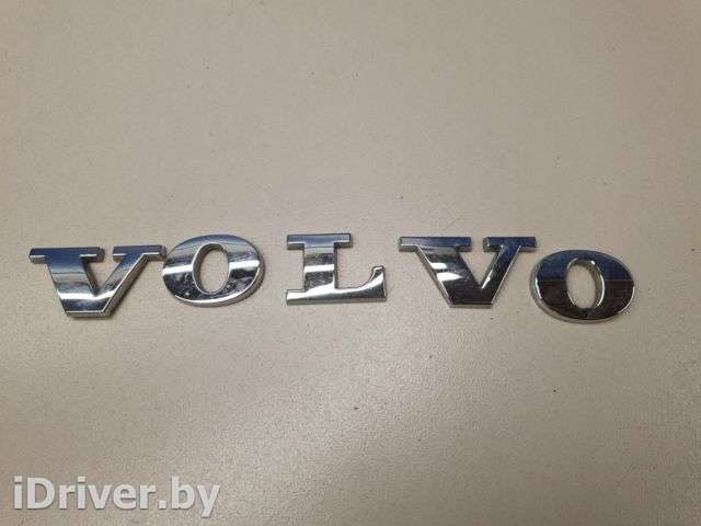 Эмблема крышки багажника Volvo S90 2 2018г.  - Фото 1