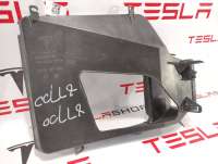 1058072-00-C Дефлектор радиатора правый нижний к Tesla model S Арт 9894857