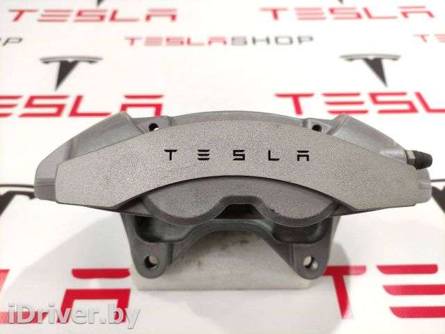 Суппорт передний правый Tesla model 3 2018г. 1044622-00-D - Фото 1