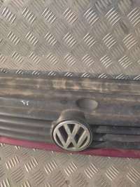 Решетка радиатора Volkswagen Multivan T4 1998г.  - Фото 4
