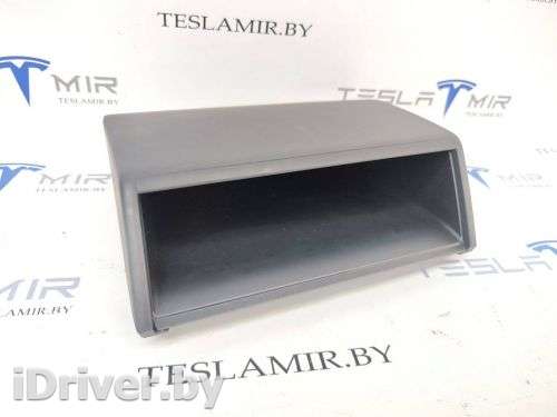 Бардачок Tesla model S 2014г. 1045057-00,1045059-00,1045058-00 - Фото 1