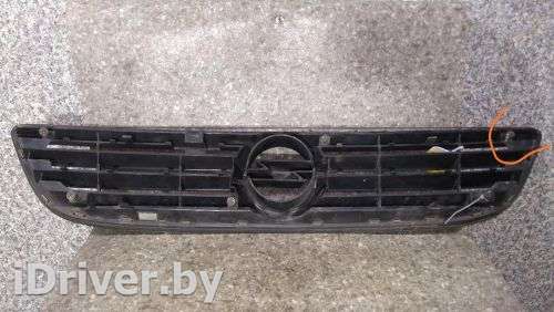 решетка радиатора Opel Zafira A 2001г. 90580685 - Фото 1