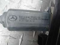 Стеклоподъемник задний правый Mercedes E W211 2006г. 2117300246,2118202442 - Фото 4