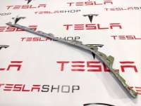 Накладка декоративная центральной консоли Tesla model Y 2020г. 1097166-00-E - Фото 2