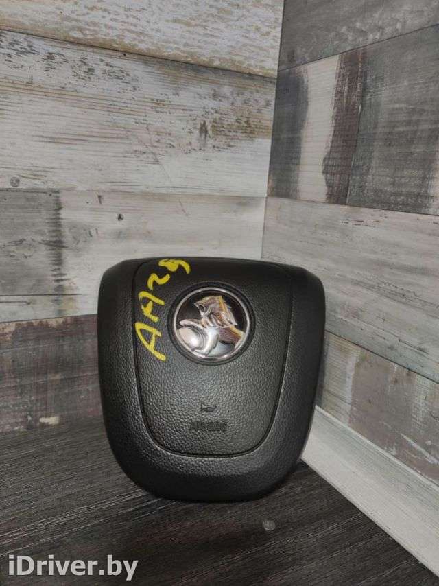 Подушка безопасности водителя Chevrolet Cruze J300 2014г. 42664604 - Фото 1