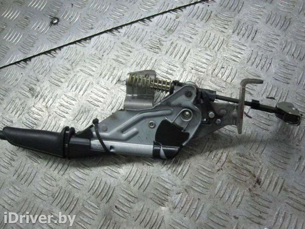 Механизм ручника (стояночного тормоза) BMW 1 E81/E82/E87/E88 2006г.   - Фото 2