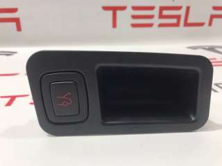 1010327-00-A,1009264-00-E Ручка открывания багажника к Tesla model S Арт 9914602