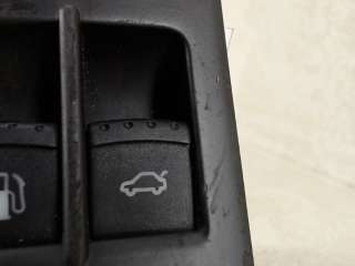 кнопка открывания багажника перед лев к Volkswagen Passat B5 Арт 20014076/2