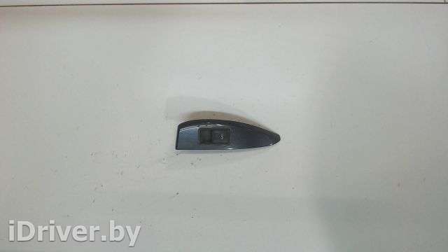 Кнопка стеклоподъемника Toyota Sienna 3 2013г. 848100T010 - Фото 1