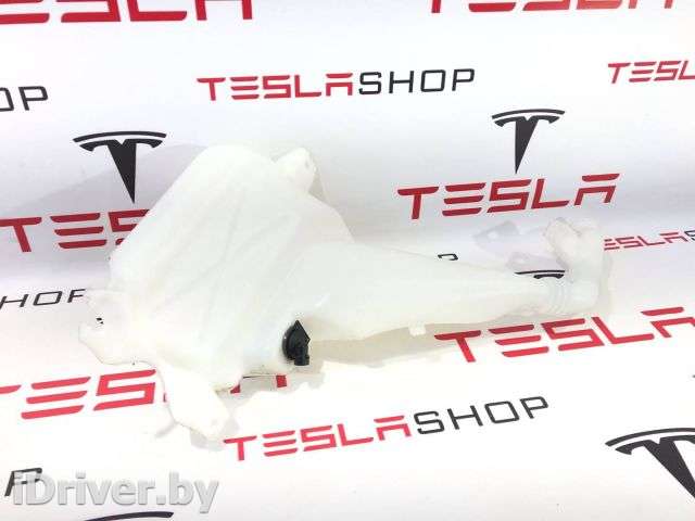 Бачок омывателя Tesla model S 2017г. 1005400-00-B - Фото 1