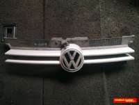 1J0853651G Решетка радиатора к Volkswagen Golf 4 Арт 29342323