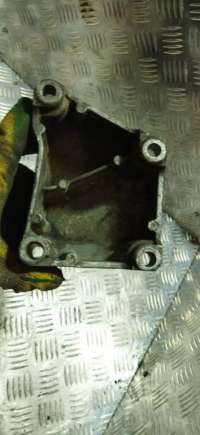 Кронштейн двигателя Volkswagen Passat B5 2001г. 8D0199307G - Фото 4