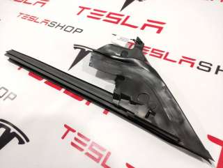 Уплотнитель Tesla model 3 2020г. 1090502-00-G - Фото 3