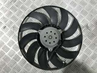 Вентилятор радиатора Audi A4 B6 2000г.  - Фото 2