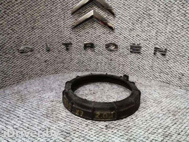 Кольцо зажимное топливозаборника Citroen C5 2 2008г.  - Фото 1