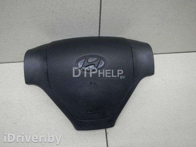 Подушка безопасности в рулевое колесо Hyundai Getz 2003г. 569001C100BJ - Фото 1