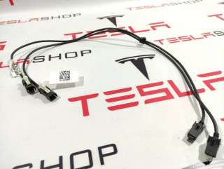 1004815-08-B Провод USB к Tesla model S Арт 9889170