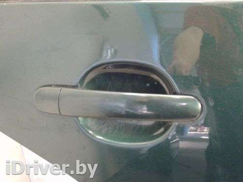 ручка боковой двери наружная зад прав Volkswagen Bora 2002г.  - Фото 1