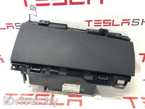 Бардачок Tesla model X 2022г. 1563041-99-G,1601945-L1-B - Фото 1