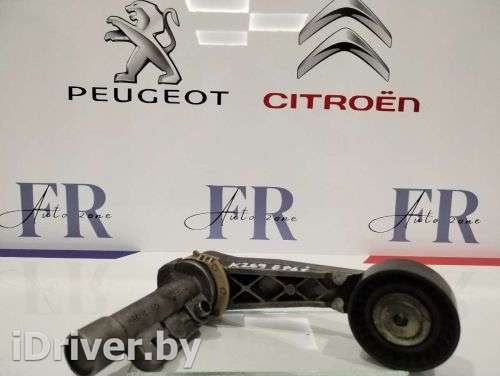 Натяжитель и ролики приводного ремня Peugeot 5008 2010г.  - Фото 1