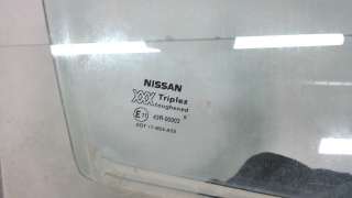Стекло двери Nissan Primera 11 2000г. 803002F050 - Фото 2