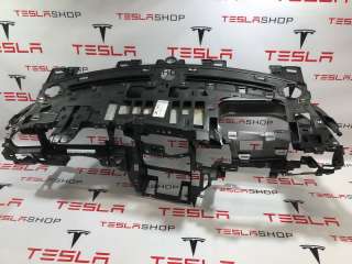 Накладка декоративная центральной консоли Tesla model X 2019г. 1003326-00-G,1011184-00-A - Фото 2