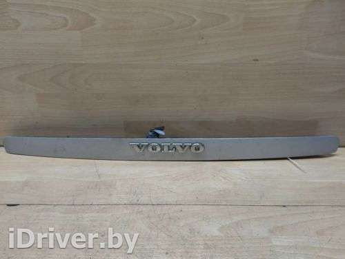 Накладка подсветки номера Volvo V50 2004г. 39898531 - Фото 1