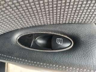  Кнопка стеклоподъемника к Mercedes E W211 Арт 055132