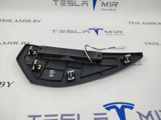 Накладка боковая торпеды левая Tesla model S 2017г. 1028357-00,1028359-00,X-12069-001R1 - Фото 2