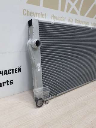 Радиатор охлаждения двигателя BMW X5 F15 2013г. 20T108-1 - Фото 4