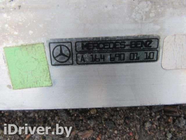 Порог левый Mercedes GL X164 2008г. A1646900110  - Фото 6