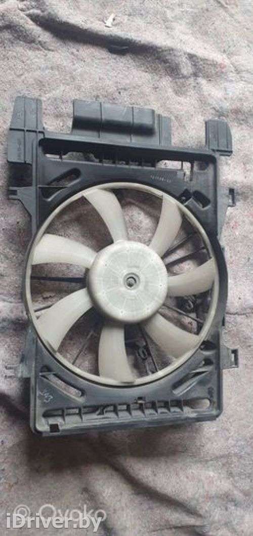 Диффузор вентилятора Toyota Yaris 2 2006г. mn122710938 , artEKU2901 - Фото 1